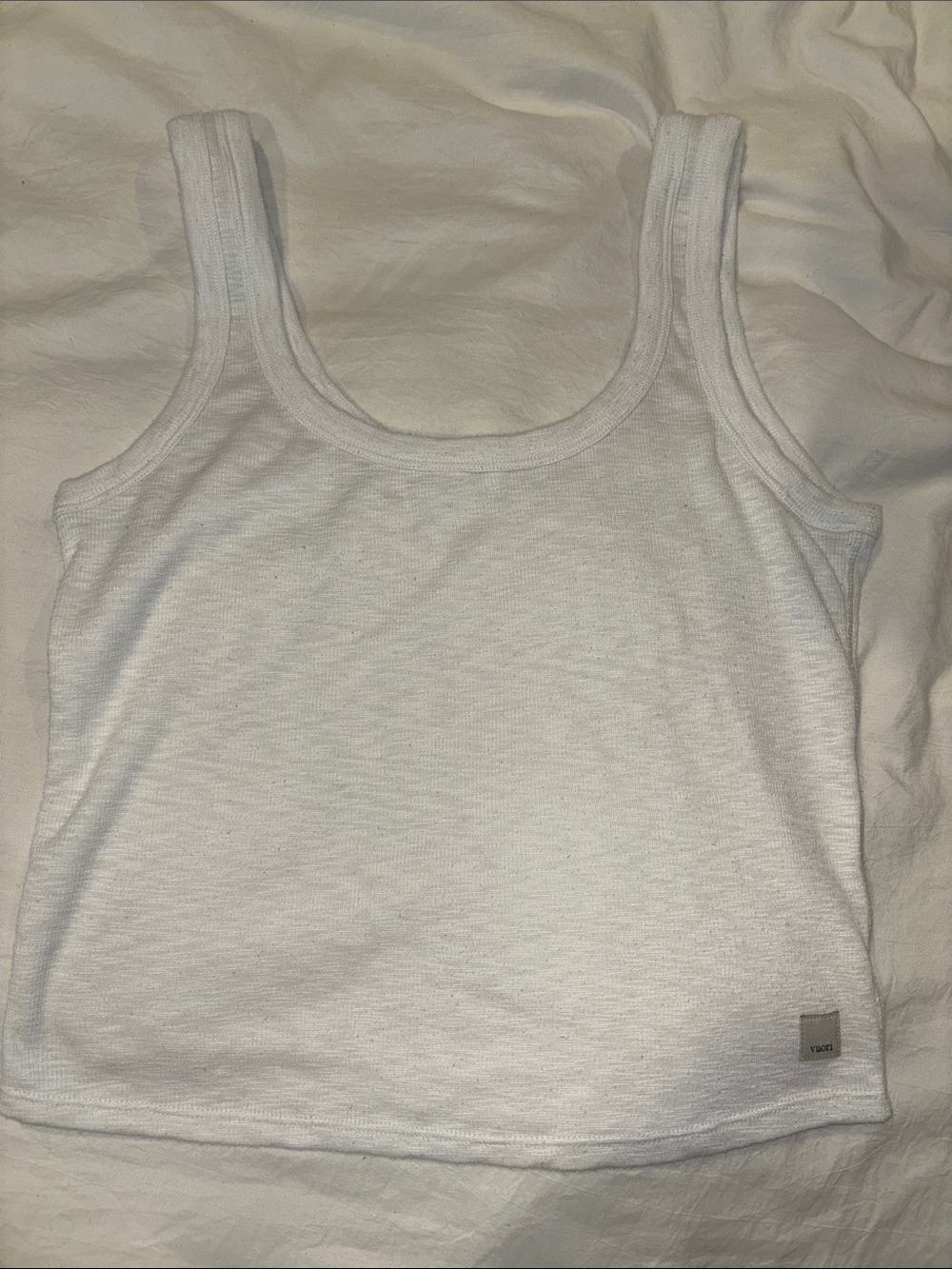 Vuori White Ribbed Scoop Tank Top